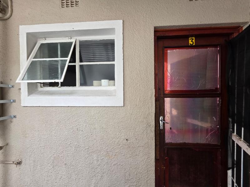 2 Bedroom Property for Sale in Maitland Western Cape